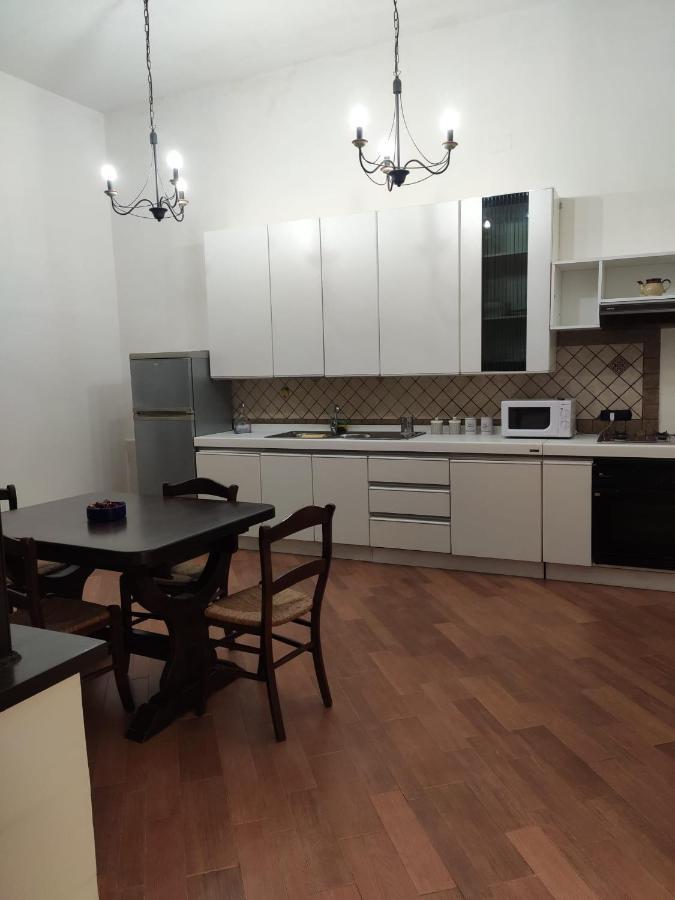 Appartamento Centro Storico Naples Exterior photo